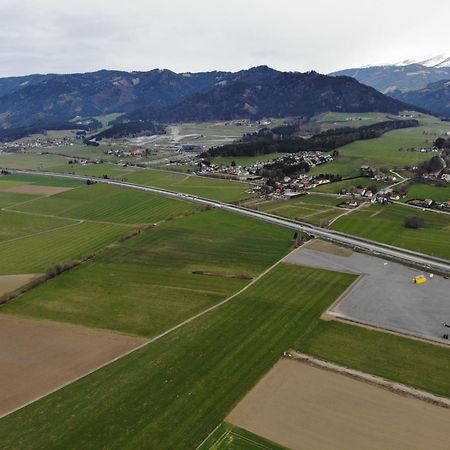 Ring Rast Camping Hotell Spielberg Bei Knittelfeld Exteriör bild